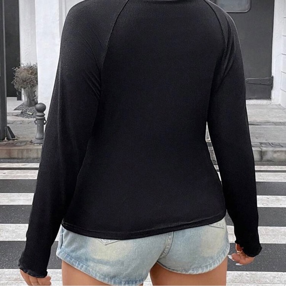 SHEIN - NWT Sz 4X(20) Black Plus Button Front Raglan Sleeve Tee - Picture 4 of 5